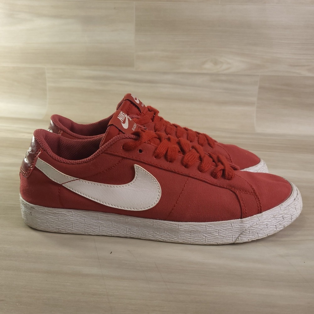 Nike Sneakers  SB Blazer Zoom Low Canvas Men 7.5 Dark Cayenne/White Red  889053